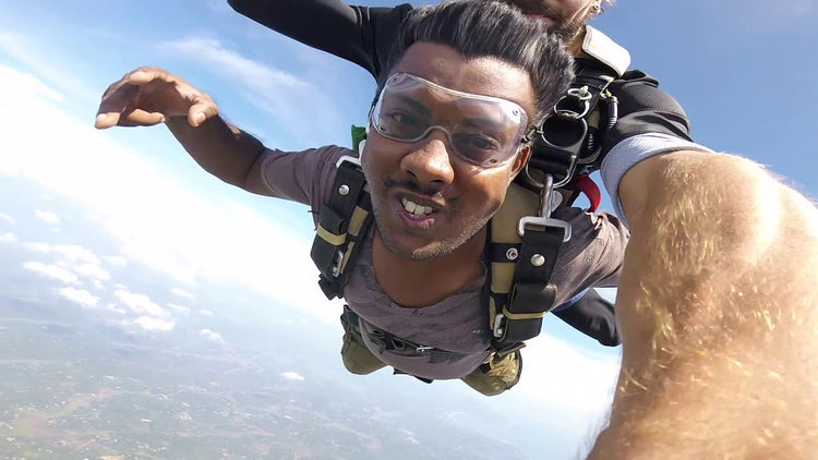 Sky Diving from Koggala