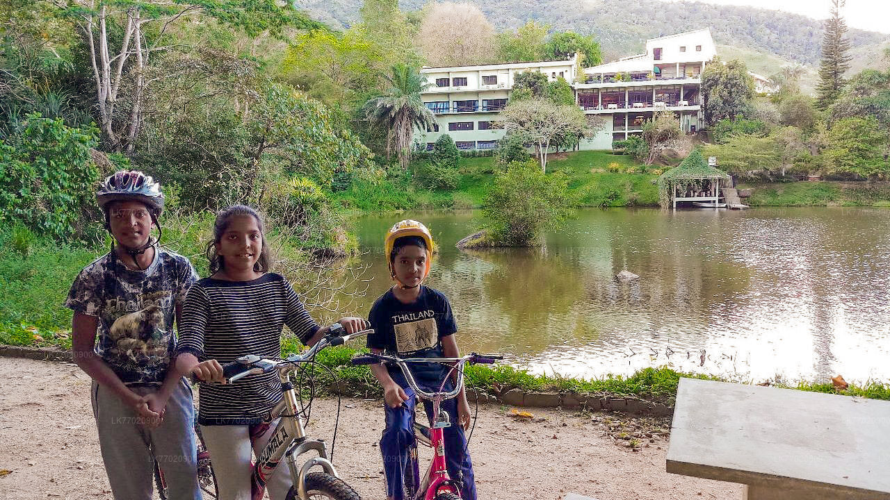 Hunas Falls Cycling Tour from Kandy